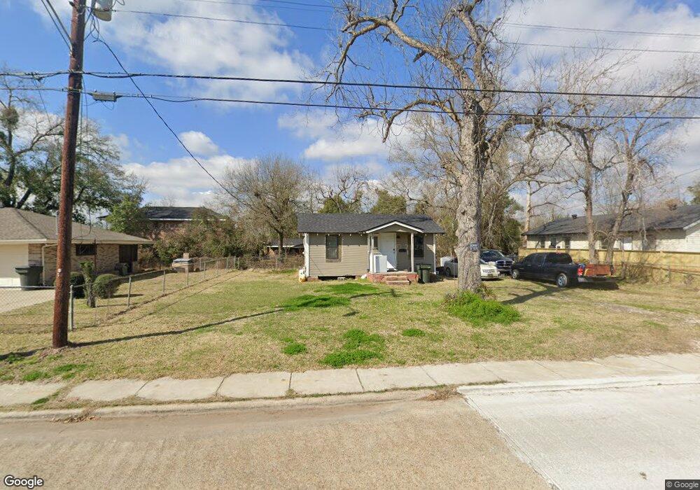 911 N Blake St, Lake Charles, LA 70601 - photo 1