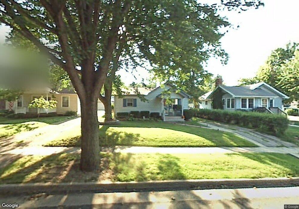 2416 40th St, Des Moines, IA 50310 - photo 1