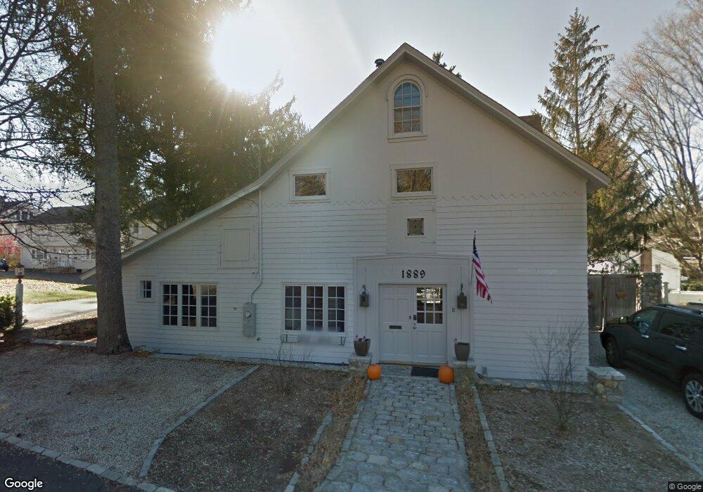 11 Whitney Ave, New Canaan, CT 06840 - photo 1