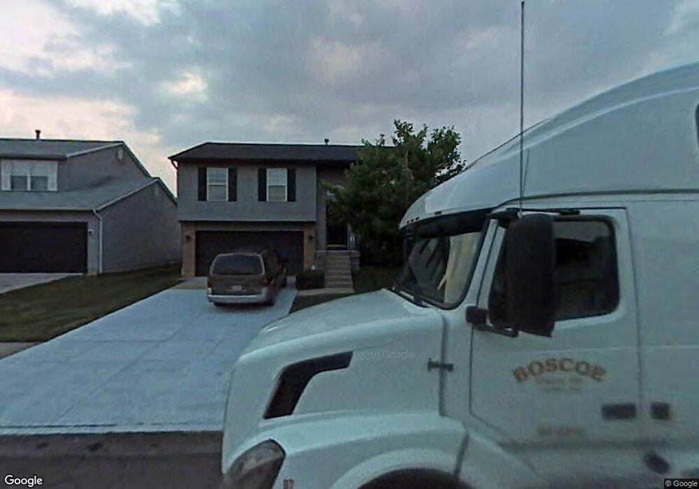 2959 Hinsel Dr, Columbus, OH 43232 - photo 1