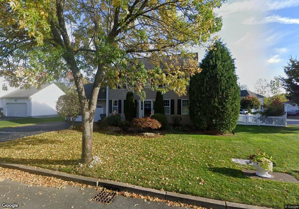 86 Scituate Farms Dr, Cranston, RI 02921 - photo 1