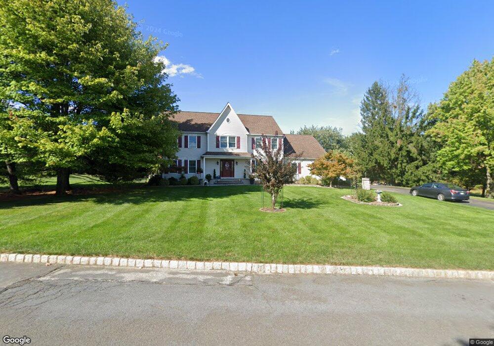 10 Hastings Ln, Flemington, NJ 08822 - photo 1