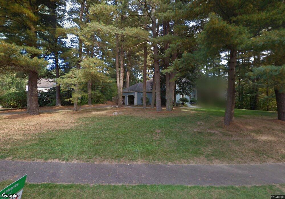 81 Briarcliff Ln, Holliston, MA 01746 - photo 1