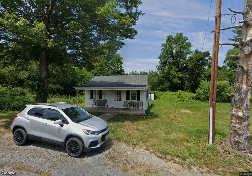 6221 Moore St, Mount Jackson, VA 22842 - photo 1