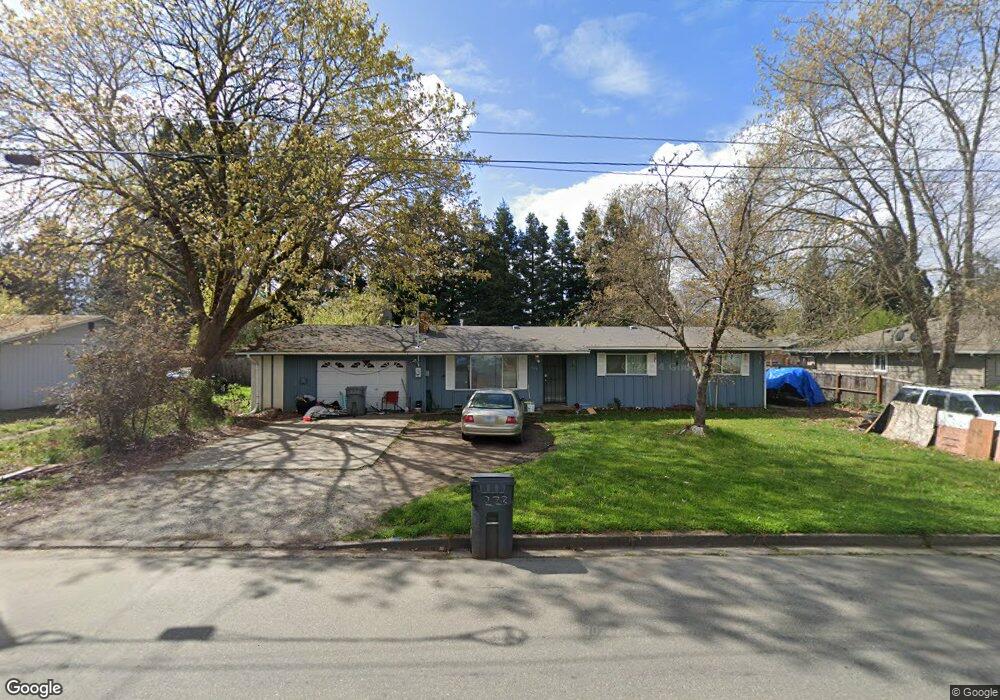 223 SW Central Ave, Grants Pass, OR 97526 - photo 1