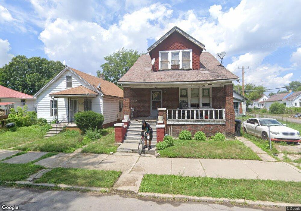 2135 Mcpherson St, HamtraMcK, MI 48212 - photo 1