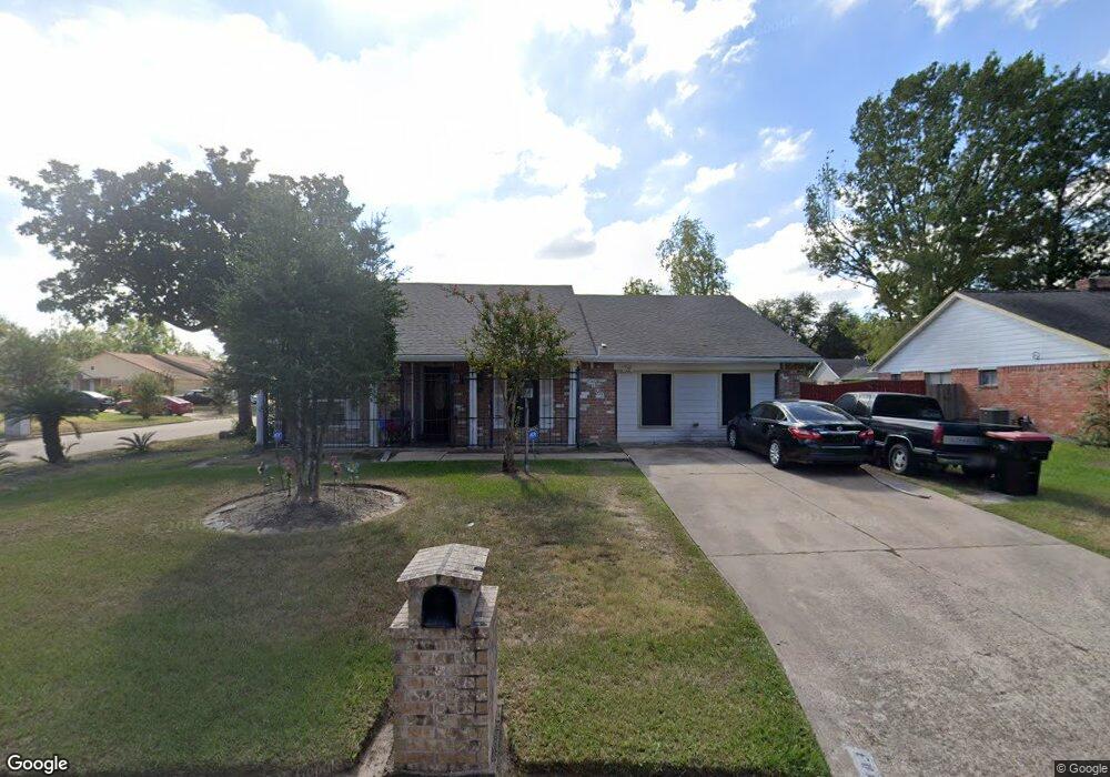 2403 Pearwood Dr, Houston, TX 77038 - photo 1