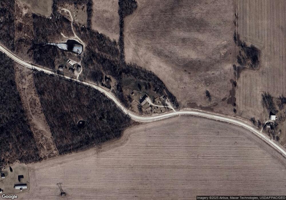 4785 Cedar Ridge Rd, Center Point, IA 52213 - photo 1