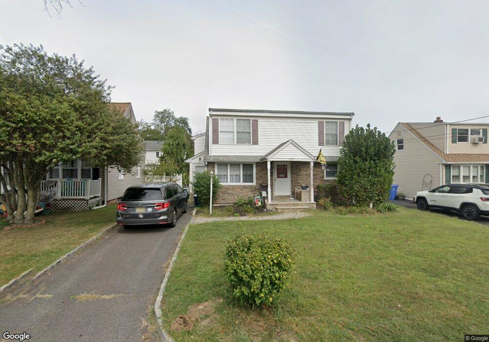 425 Edgeworth St, Middlesex, NJ 08846 - photo 1