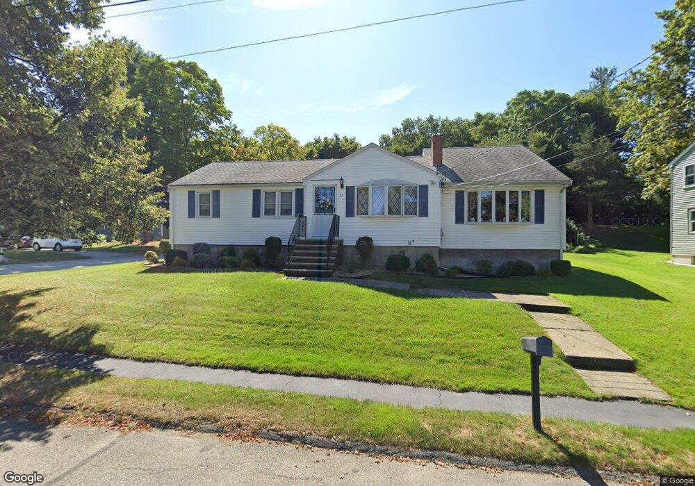 31 Minchin Dr, Woburn, MA 01801 - photo 1