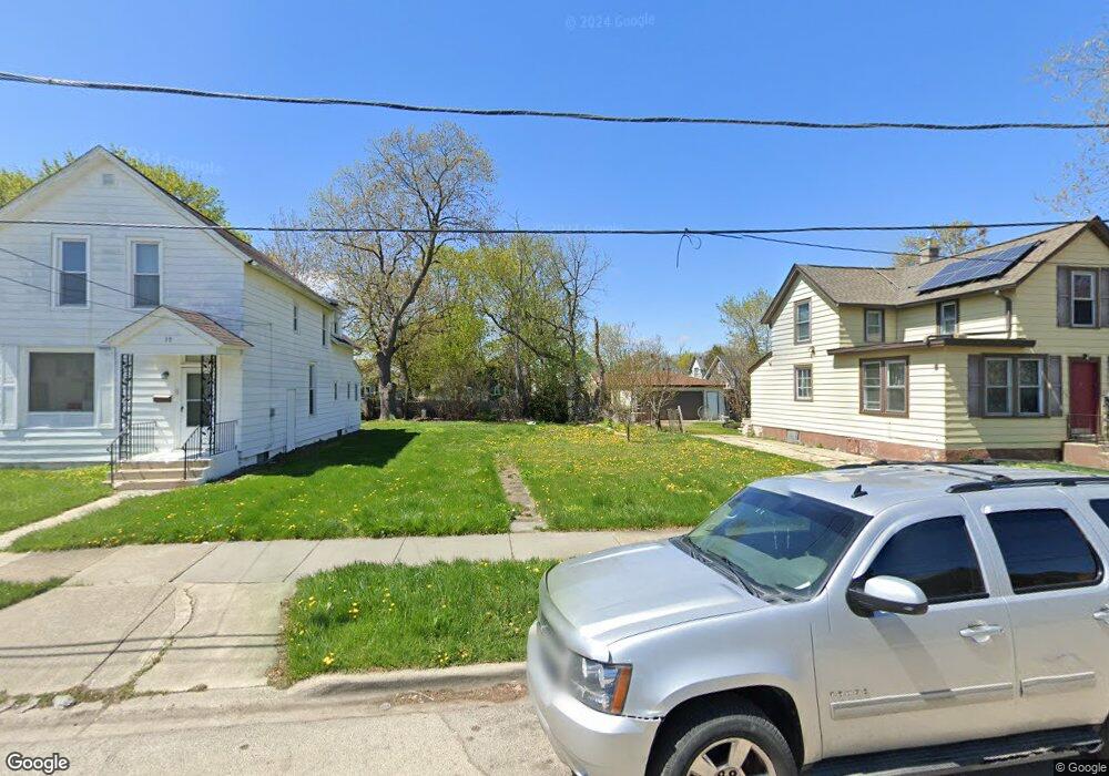 32 Jefferson Ave, Waukegan, IL 60085 - photo 1
