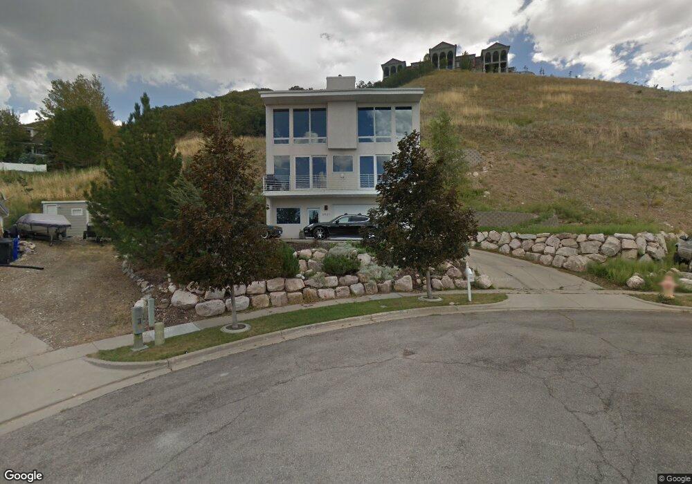 3931 Huntington Cir, Bountiful, UT 84010 - photo 1