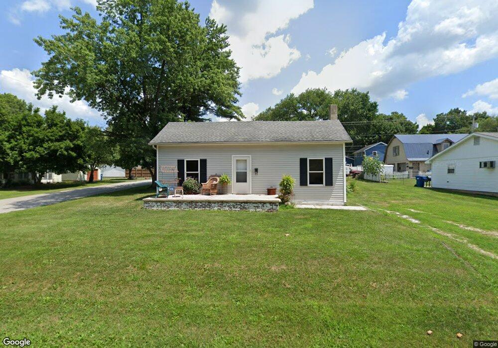 1022 2nd St, Covington, IN 47932 - photo 1