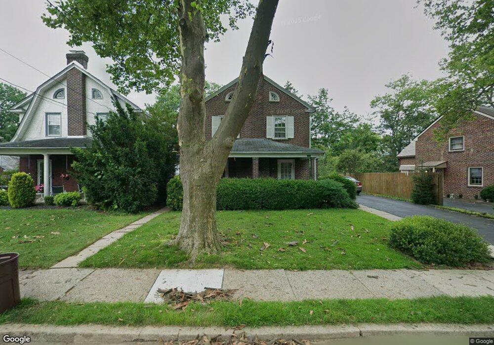 2070 Parkview Ave, Abington, PA 19001 - photo 1