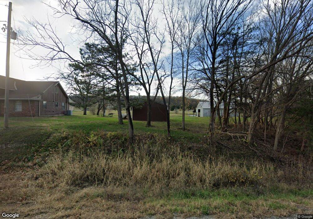 1129 N 1800 Rd, Lawrence, KS 66049 - photo 1