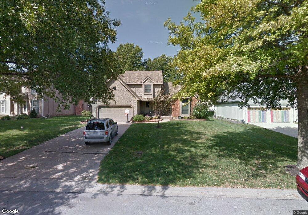 9126 Hall Dr, Lenexa, KS 66219 - photo 1