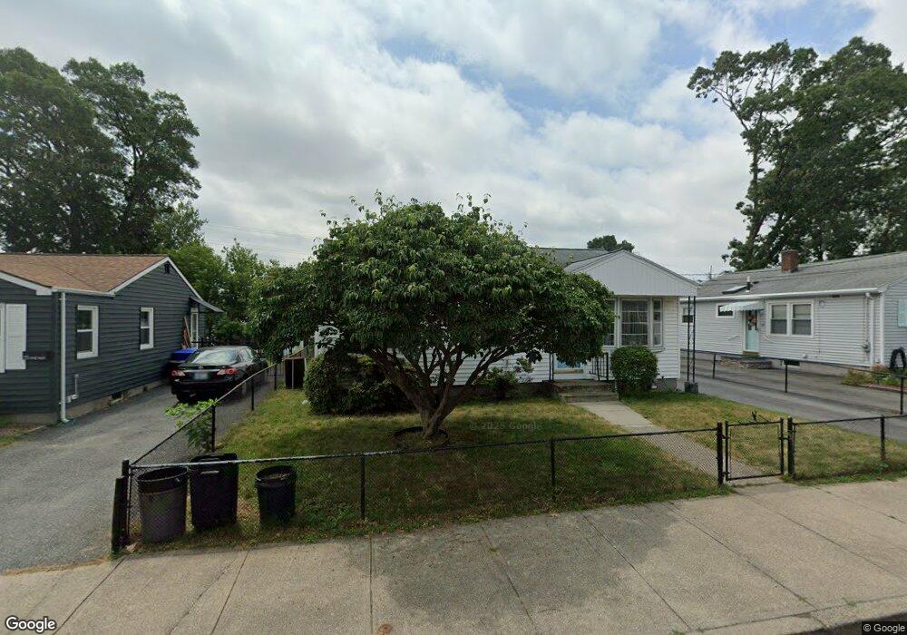 33 Vineyard St, Pawtucket, RI 02860 - photo 1