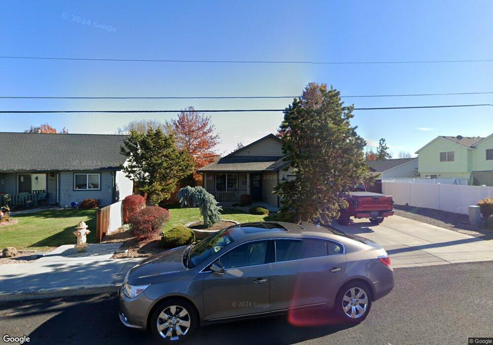 2960 SW 25th St, Redmond, OR 97756 - photo 1