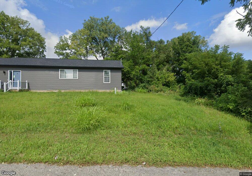 519 Emmit Ave, Columbus, OH 43228 - photo 1