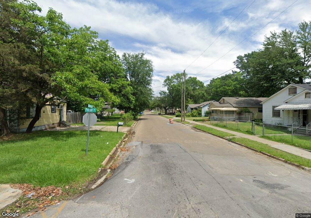 827 S 15th Ave, Laurel, MS 39440 - photo 1