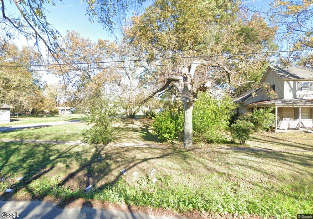 322 W Cleveland St, Stuttgart, AR 72160 - photo 1