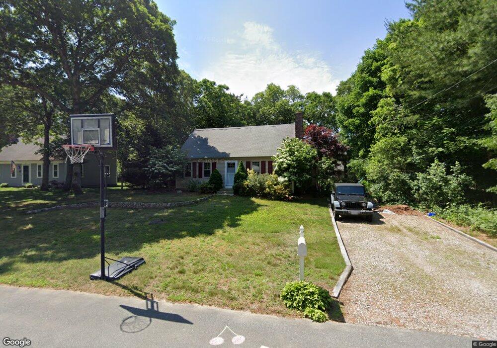 19 Hitching Post Ln, Centerville, MA 02632 - photo 1