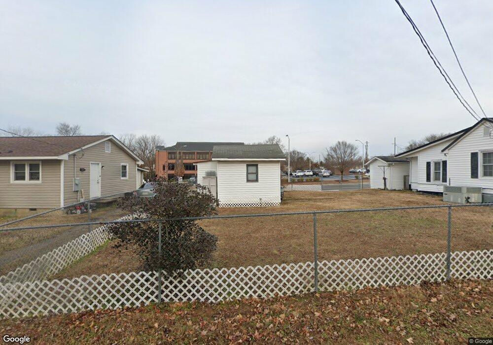 406 Bullock St, Oxford, NC 27565 - photo 1