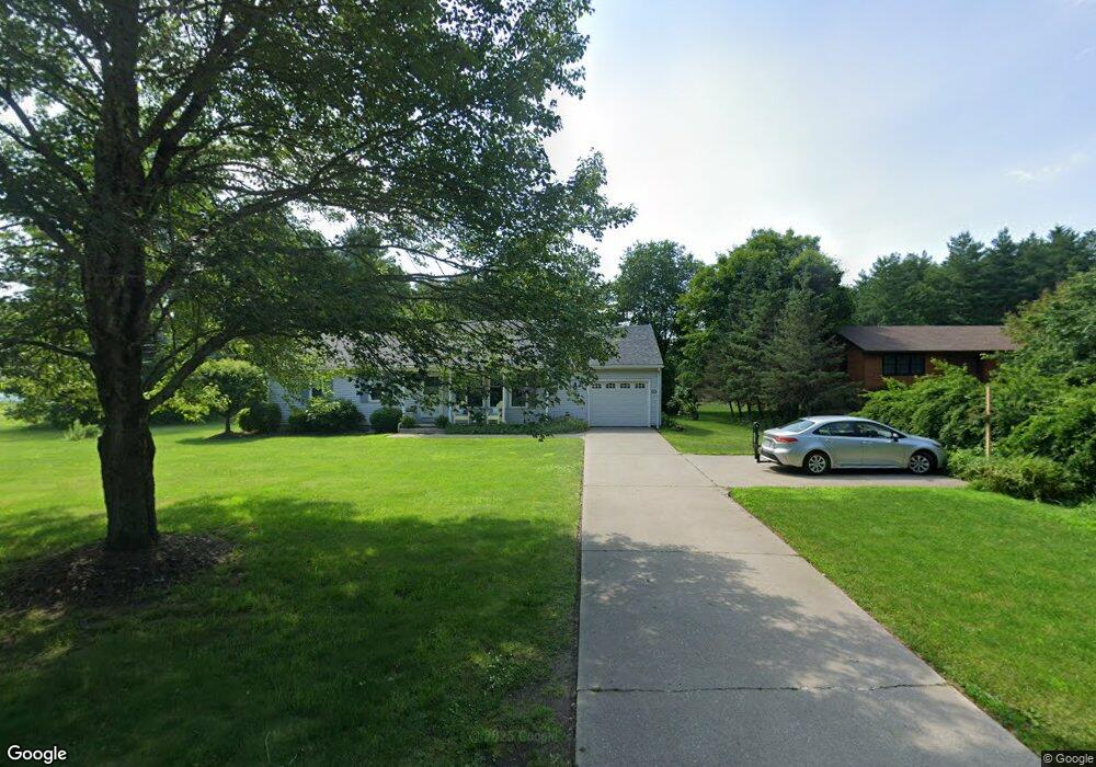 742 Country Club Rd, Greenfield, MA 01301 - photo 1