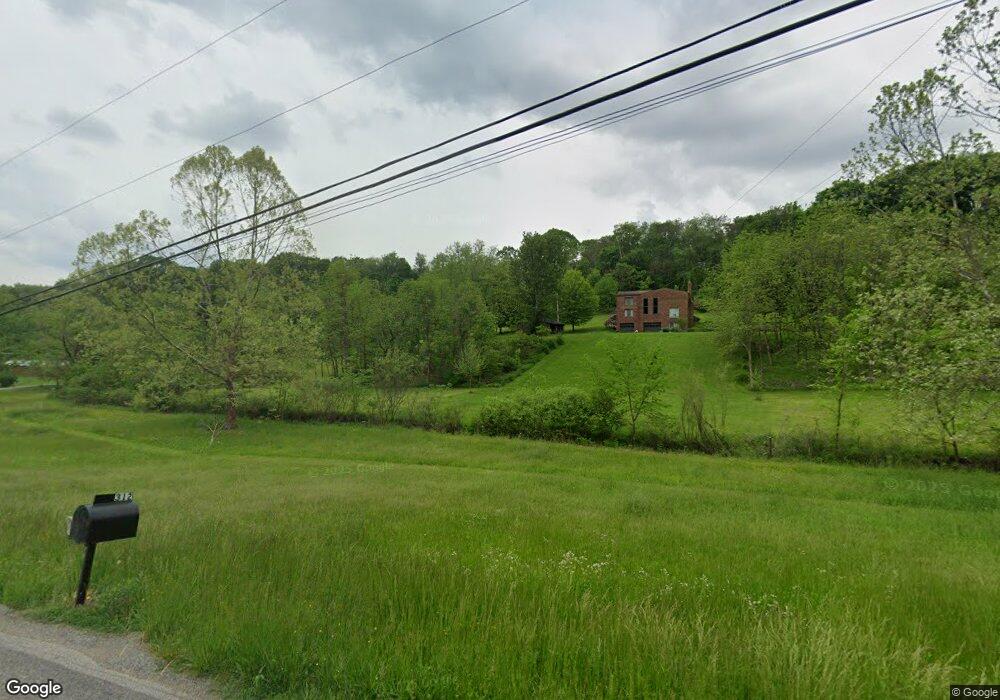 312 Sundust Rd, Eighty Four, PA 15330 - photo 1