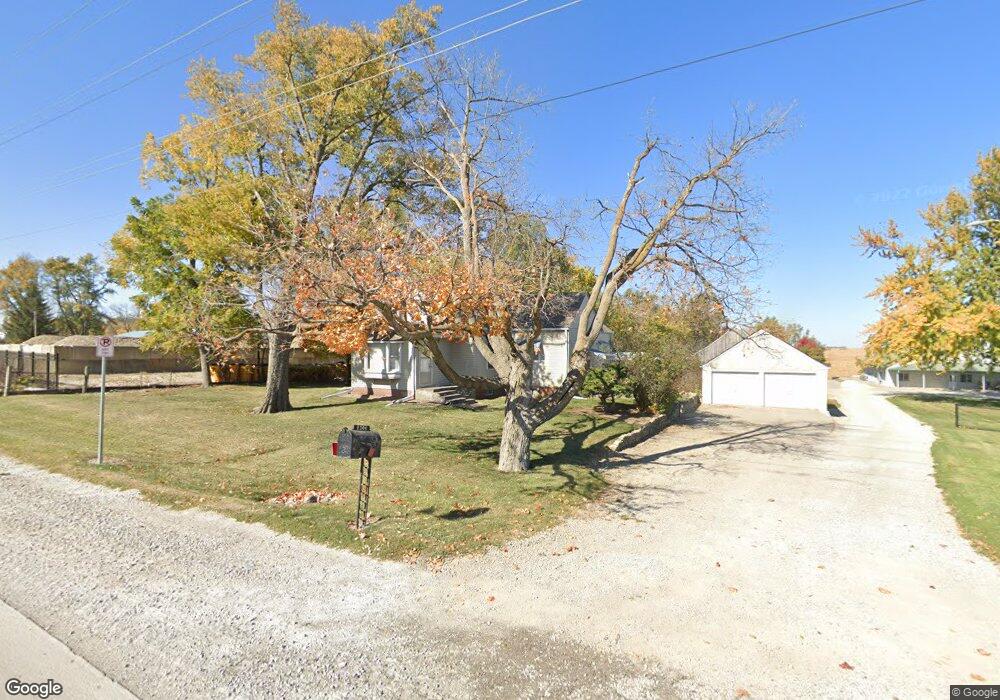 1204 N 19th Ave E, Newton, IA 50208 - photo 1