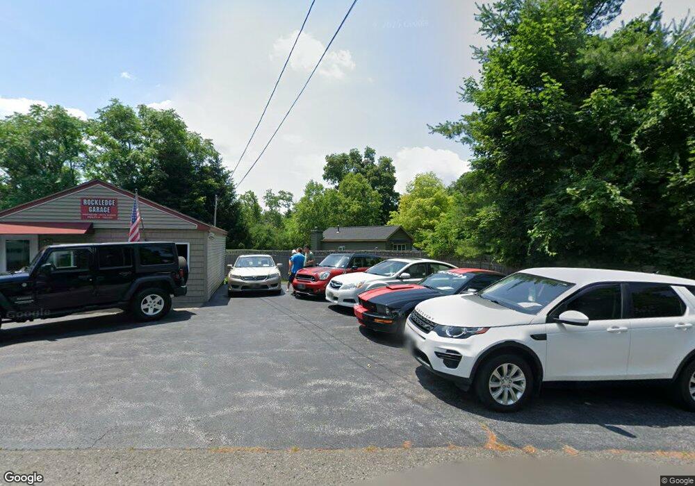 118 E Dorsey Ln, Poughkeepsie, NY 12601 - photo 1