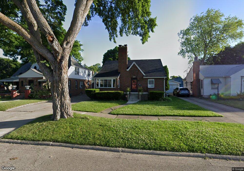 2305 Mountain Ave, Flint, MI 48503 - photo 1