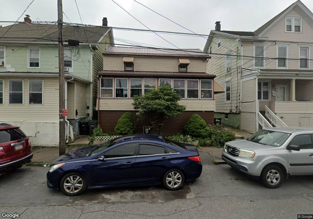 220 E Mine St, Hazleton, PA 18201 - photo 1