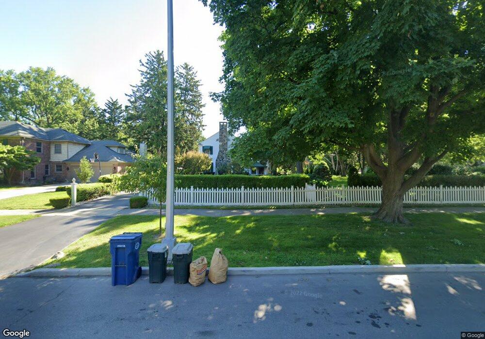 1000 Yorkshire Rd, Grosse Pointe Park, MI 48230 - photo 1