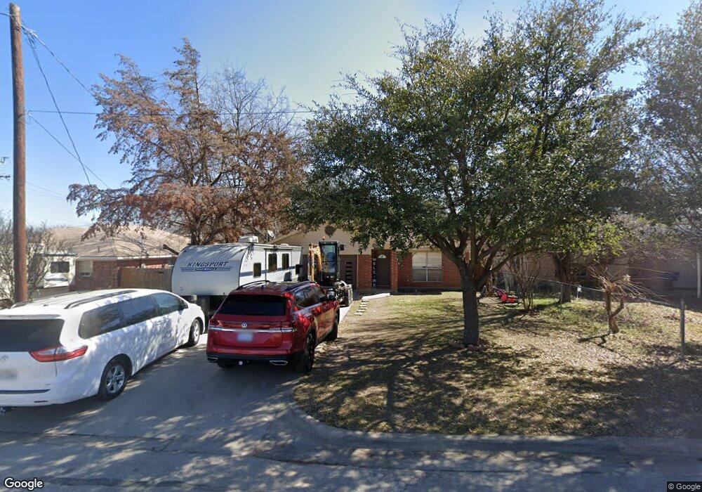 655 Meadow Park Dr, Fort Worth, TX 76108 - photo 1