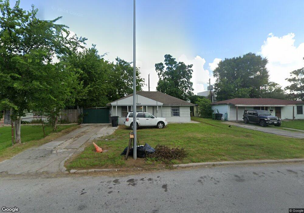 7707 Arnim St, Houston, TX 77087 - photo 1