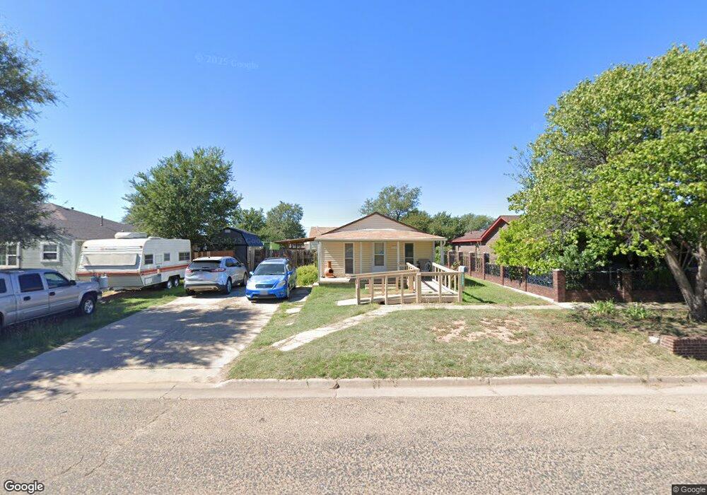 1112 S Klein Ave, Dumas, TX 79029 - photo 1