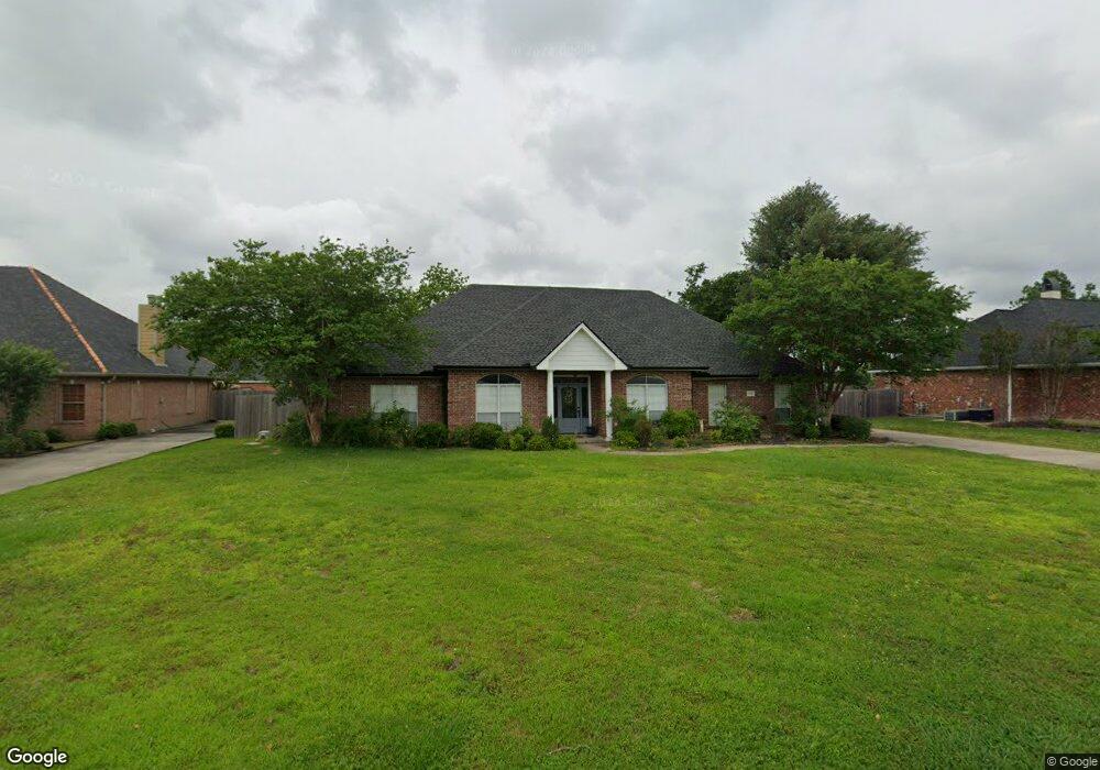 5820 W Stephie Ln, Lake Charles, LA 70605 - photo 1