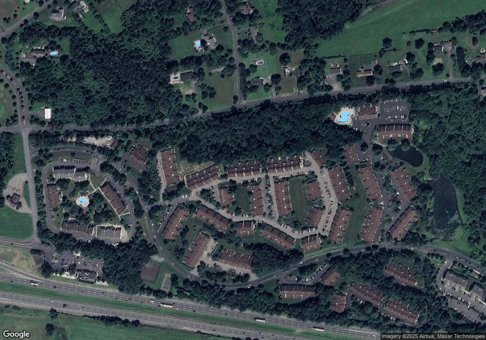 128 Overlook Dr unit 10B, Clinton, NJ 08809 - photo 1