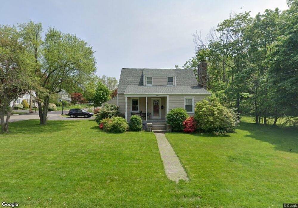 652 Orchard St, Trumbull, CT 06611 - photo 1