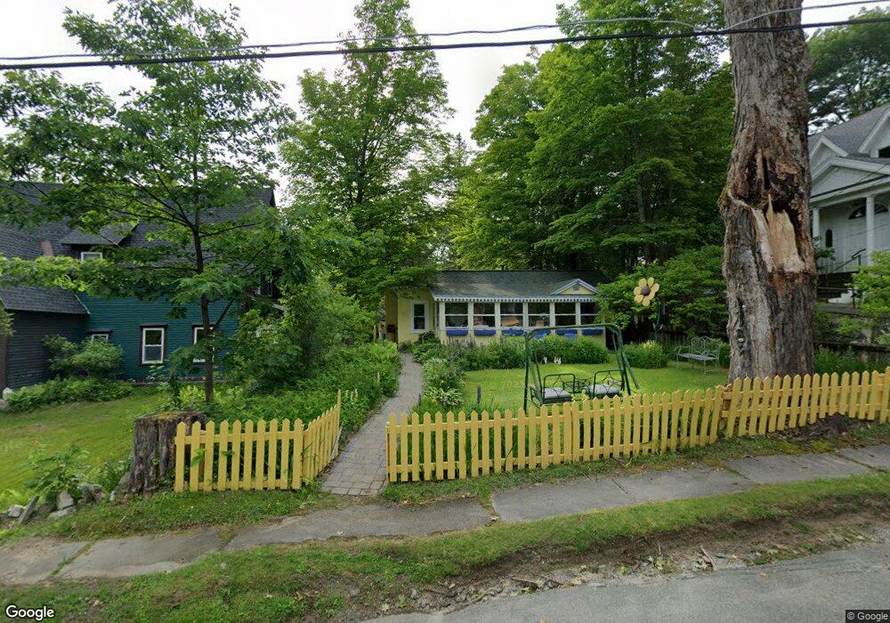 29 Strawberry Hill St, Bethlehem, NH 03574 - photo 1