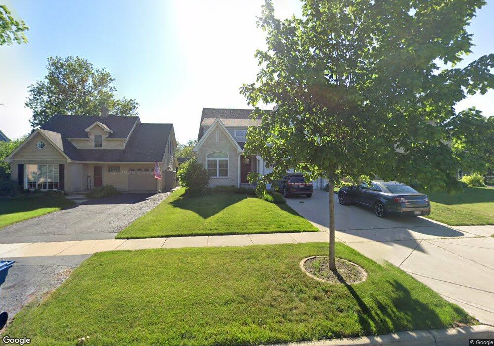 340 N Ridgeland Ave, Elmhurst, IL 60126 - photo 1