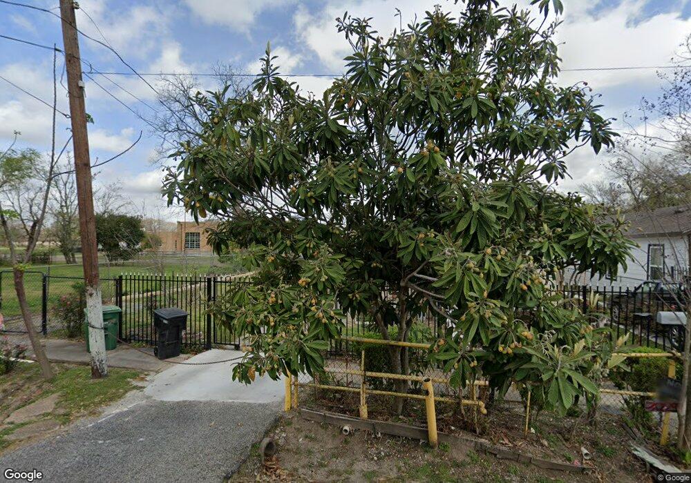 3027 Bringhurst St, Houston, TX 77026 - photo 1