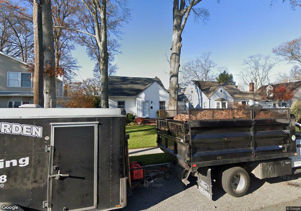 10 Fordham St, Valley Stream, NY 11581 - photo 1