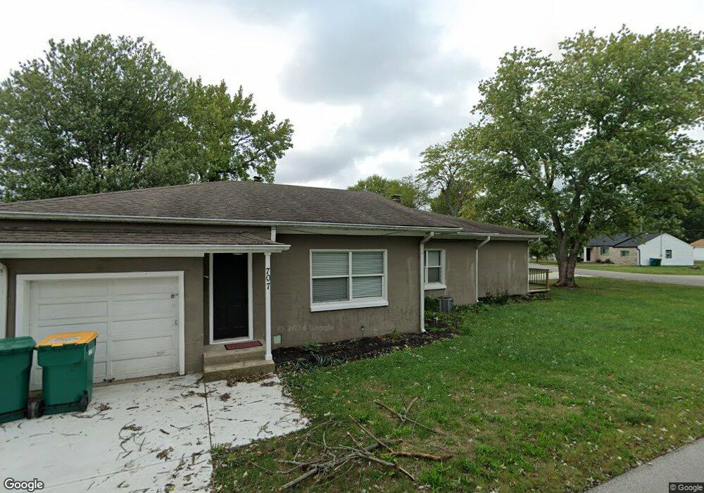 707 Spruce St, Plainfield, IN 46168 - photo 1