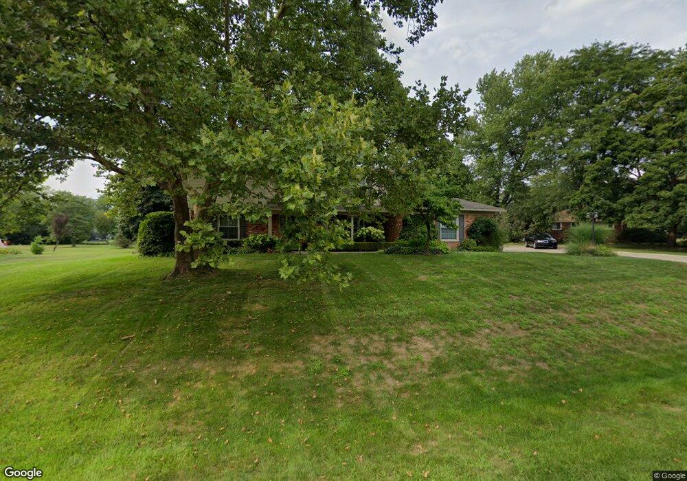 897 Dursley Rd, Bloomfield Hills, MI 48304 - photo 1