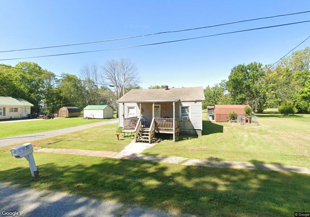 921 Wilmoth St, Harrisburg, IL 62946 - photo 1