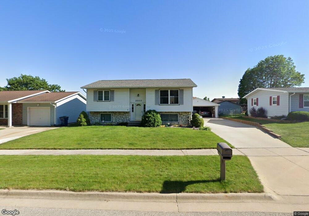 3923 Del Matro Rd, Waterloo, IA 50701 - photo 1