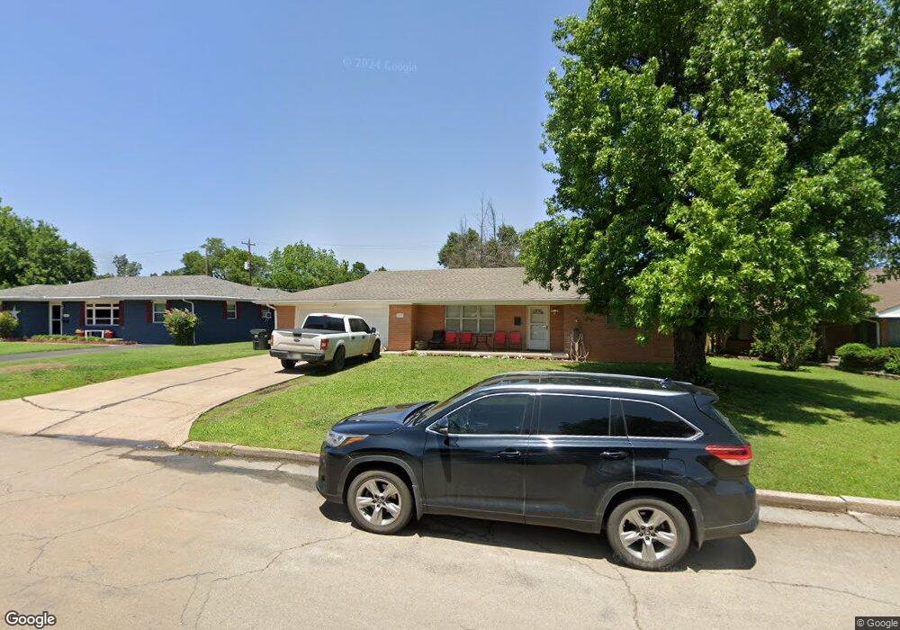 910 E Cherry St, Cushing, OK 74023 - photo 1