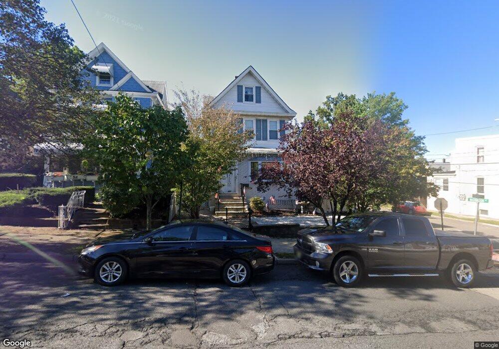 564 Broad St, Carlstadt, NJ 07072 - photo 1